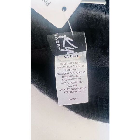 Kyi Kyi Womens Wool Blend Faux Fur Pom-Pom Icon Beanie Hat Black One Size NWT - Picture 4 of 4